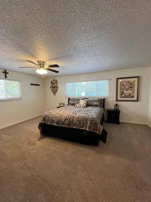 Redding 3 Bedroom With A Pool Exterior foto