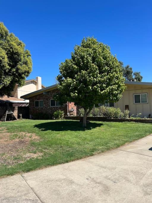 Redding 3 Bedroom With A Pool Exterior foto